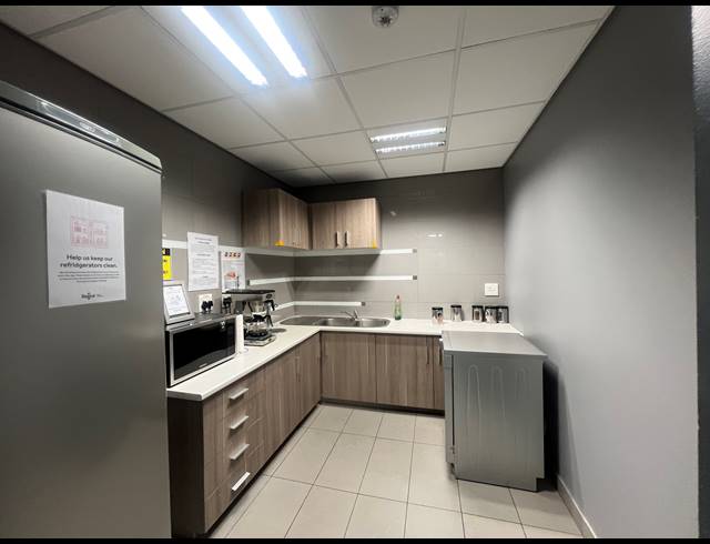 60M² SERVICED OFFICE TO LET IN ROSEBANK